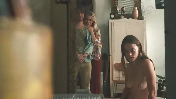 Seksikas ema erutab oma poega.