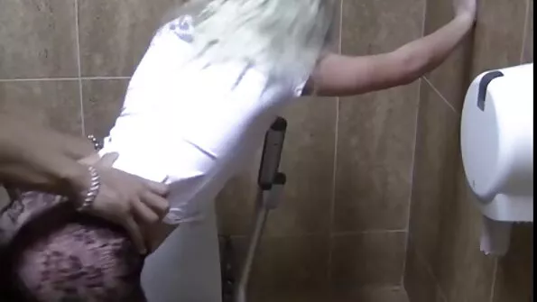 Jõin kogu oma taskuraha ära! Siis pead persse, õde!.
