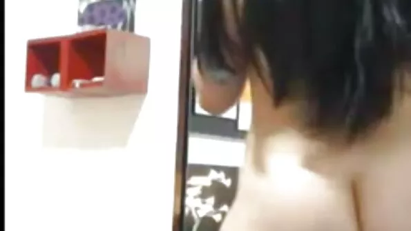 Vene seks vana emmega köögis.