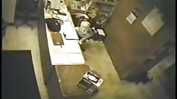 Kõrvitsa meelelahutus muutus ema selja taga lahedaks venna-õe intsestiks.