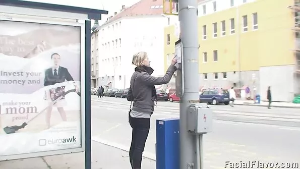 Õde põletas venna masturbeerimisel ja pakkus suuliselt abi.